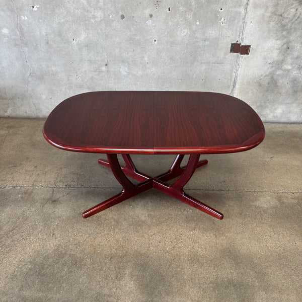 Danish Modern Expanding Rosewood Dining Table With Two Leafs