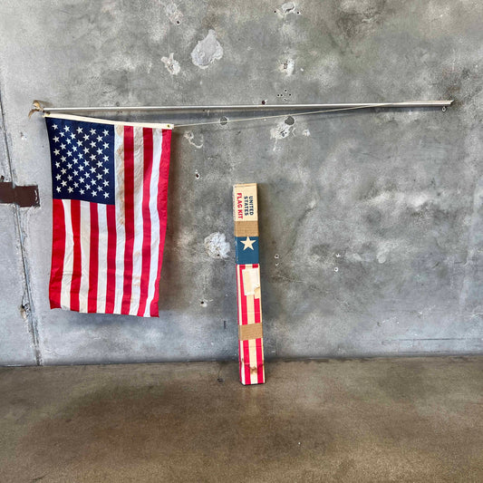 Vintage United States Flag Kit In Original Box With Eagle Topper