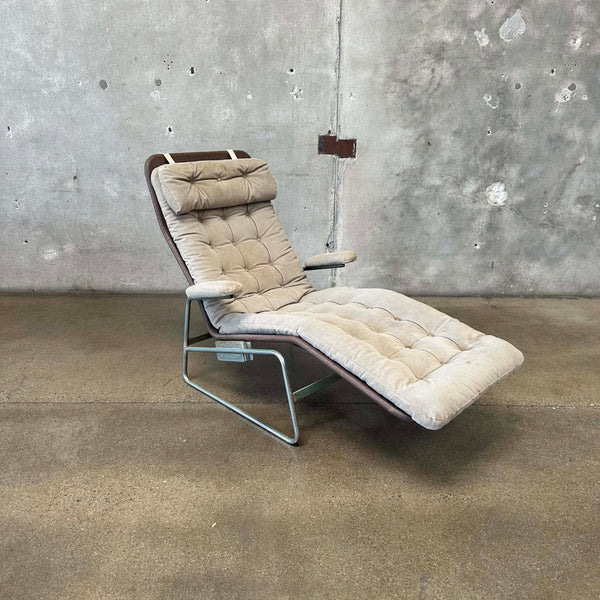 Mid Century Chaise By Sam Larsson For Dux - #1