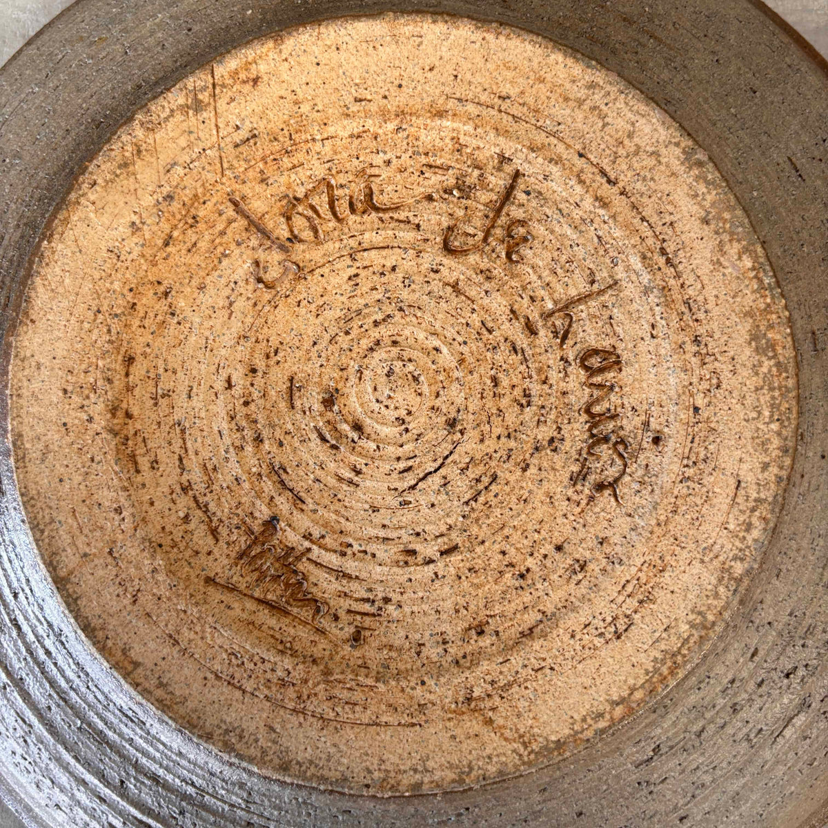 Doris De Larios Ceramic Cat Plate - 1933-2018