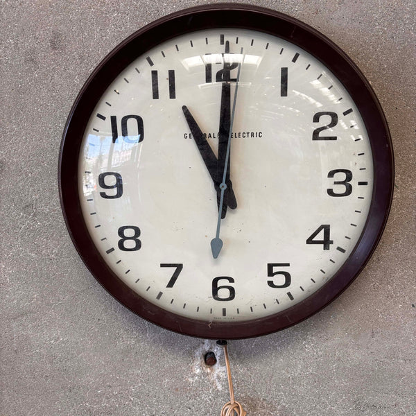1960s General Electric School / Shop Type Clock - Pending