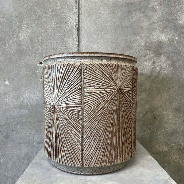 Robert Maxwell & David Cressy's 1970 "Sunburst" Earthgender Planter