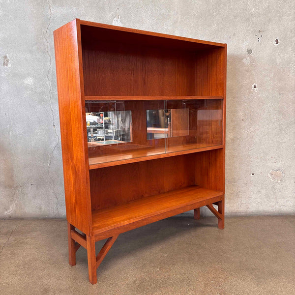 Danish Modern Teak Bookshelf / Display Cabinet In The Style Of Borge Morgensen