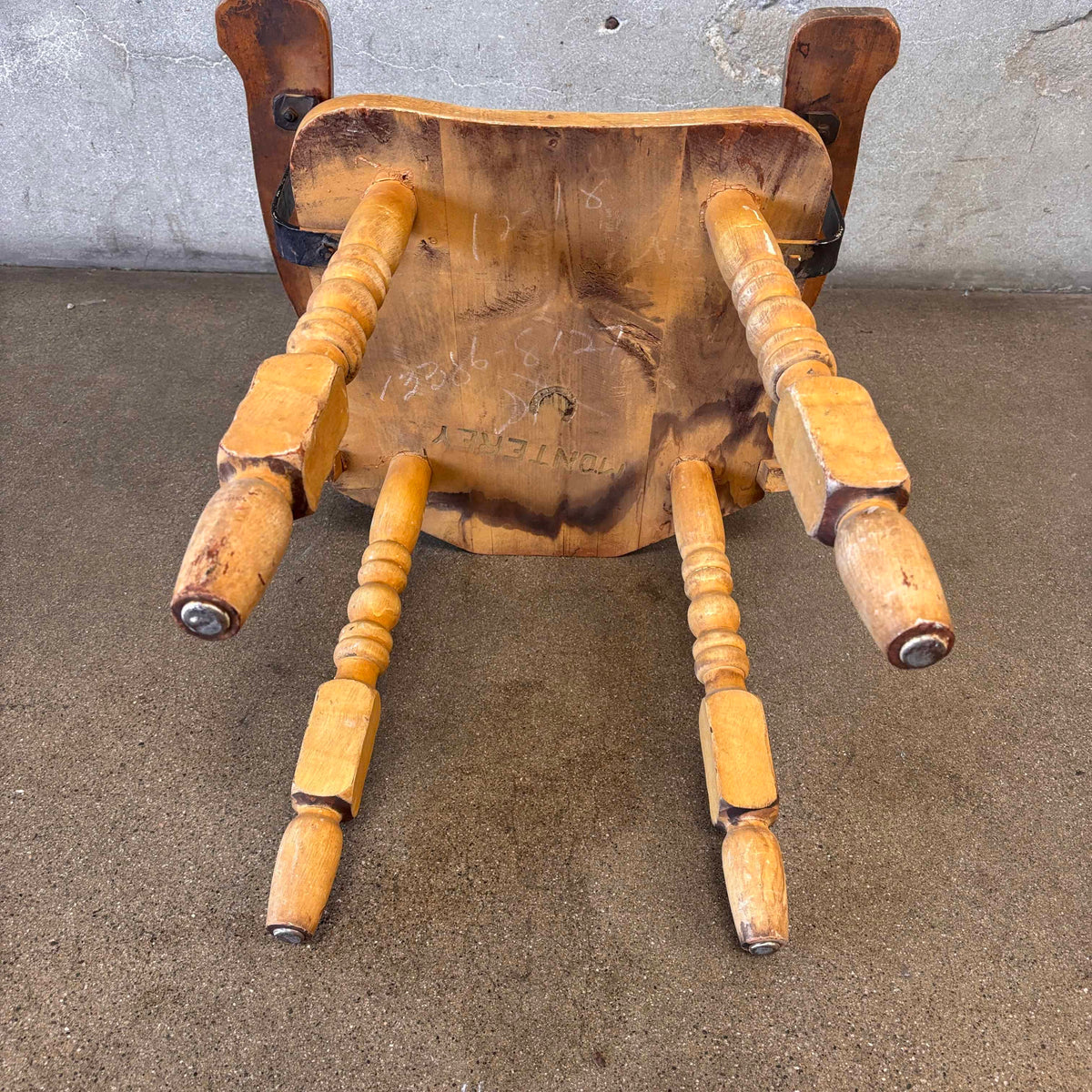 Monterey Furniture Captains Chair #1 Ivory Finish