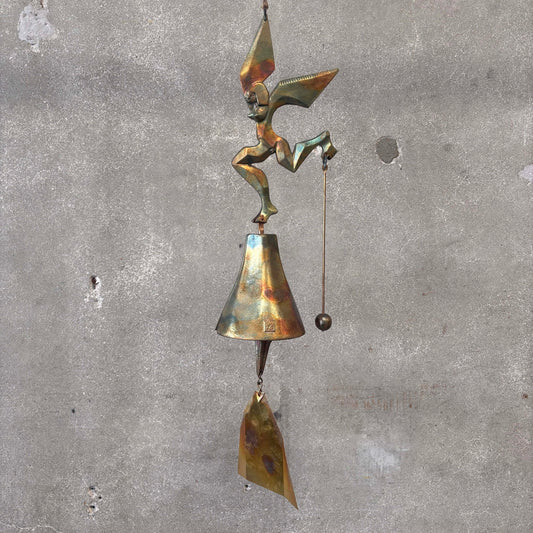 Soleri Bell "Minds of History" w/ Bracket