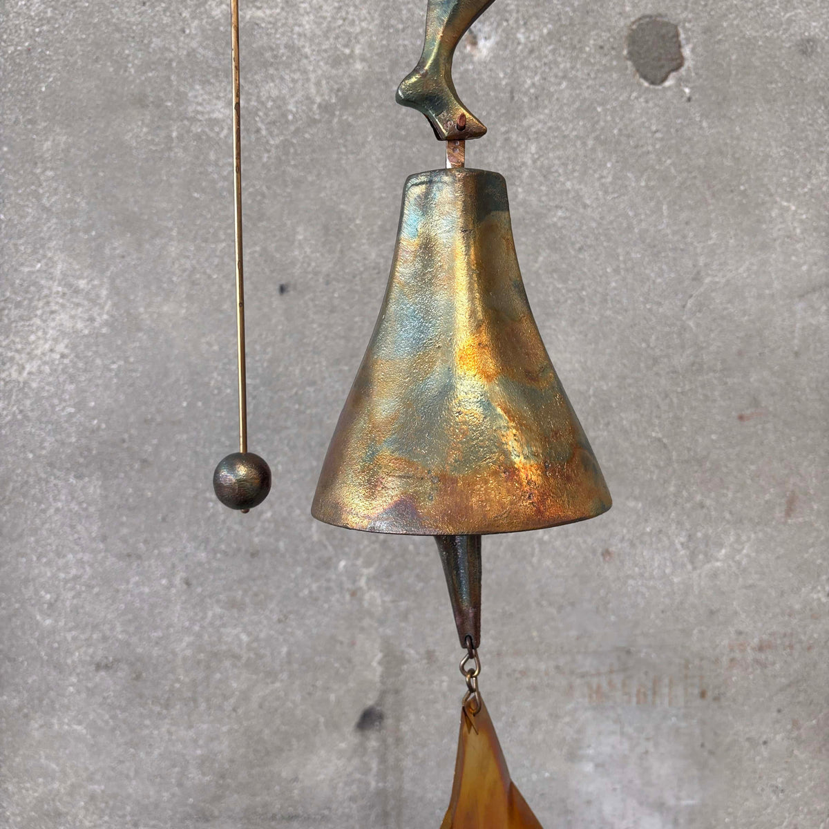 Soleri Bell "Minds of History" w/ Bracket