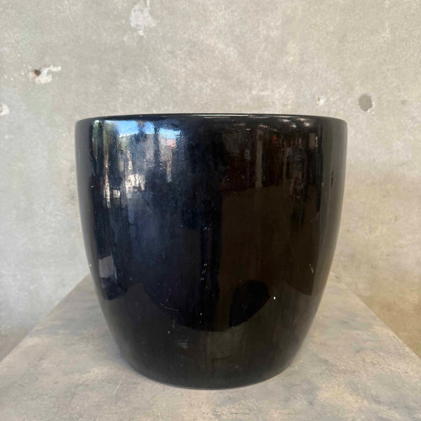 large black glazed plant pots Gainey Black Rounded Sides Plater/Pot