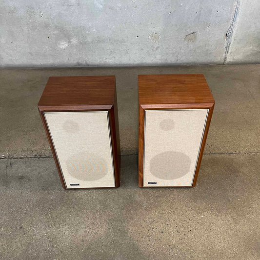 Pair Vintage Advent "The Loud Speaker" Speakers