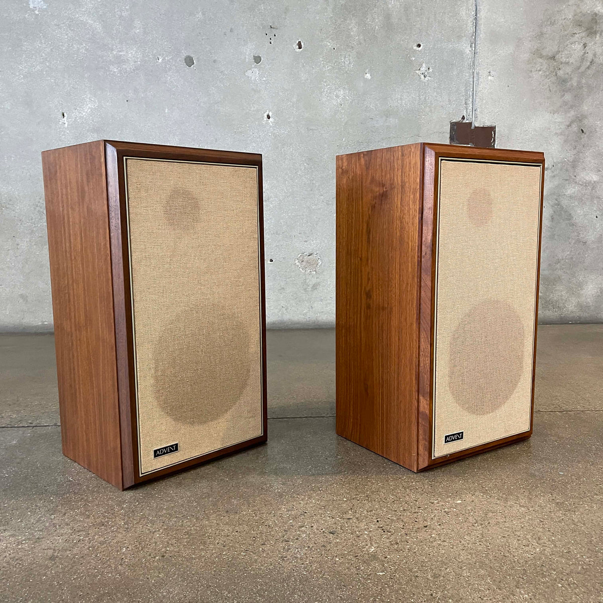 Pair Vintage Advent "The Loud Speaker" Speakers