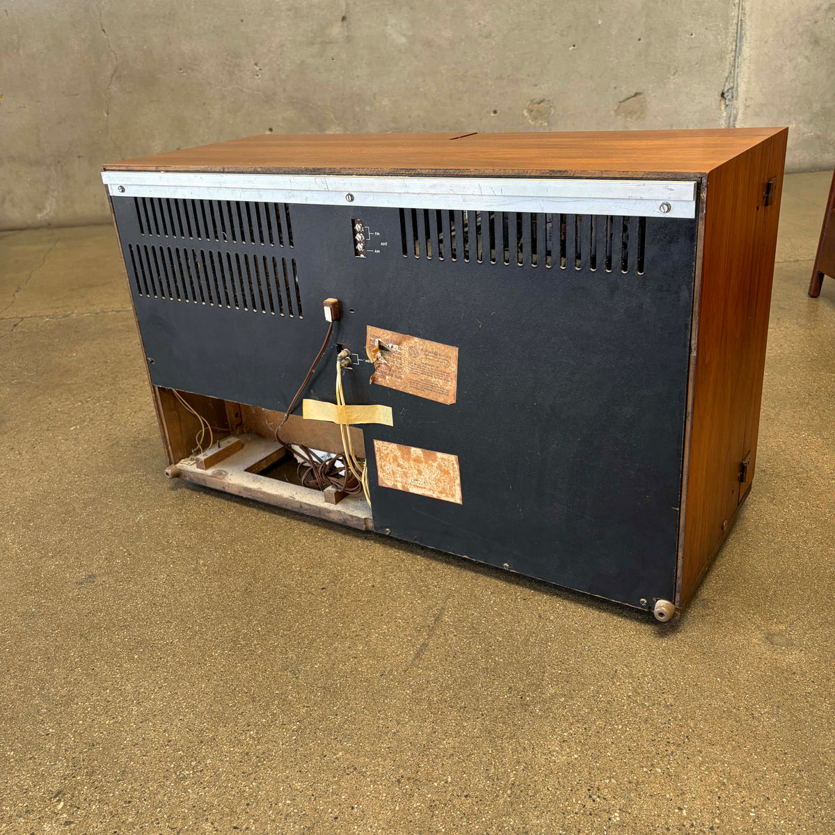 Vintage Stereophonic Radio and Vinyl System