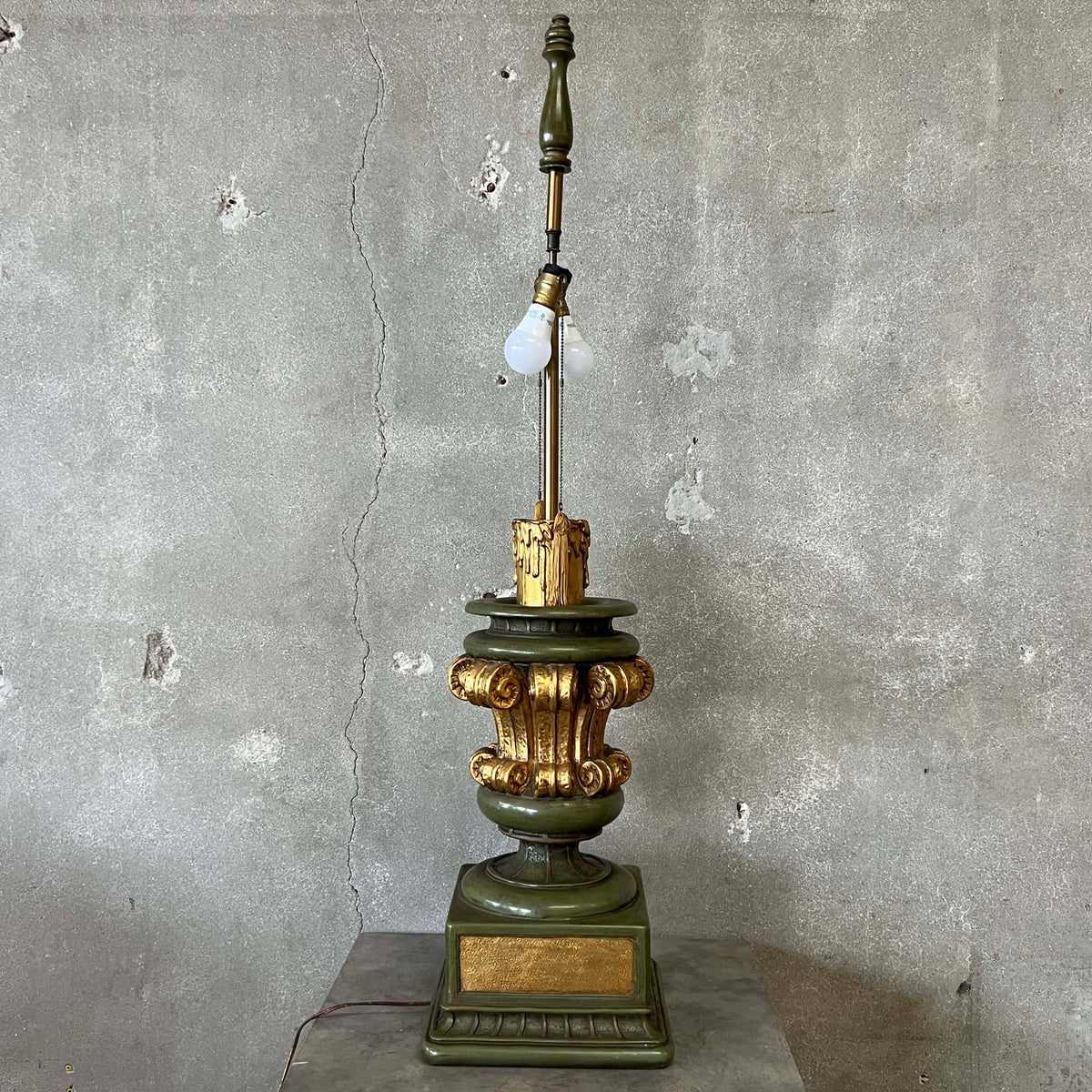 Mid Century Hollywood Regency Table Lamp