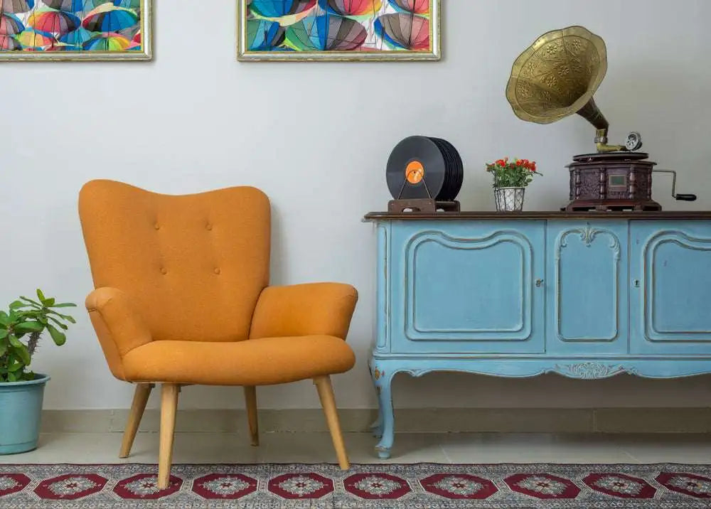 Vintage Furniture for an Antique Office Design