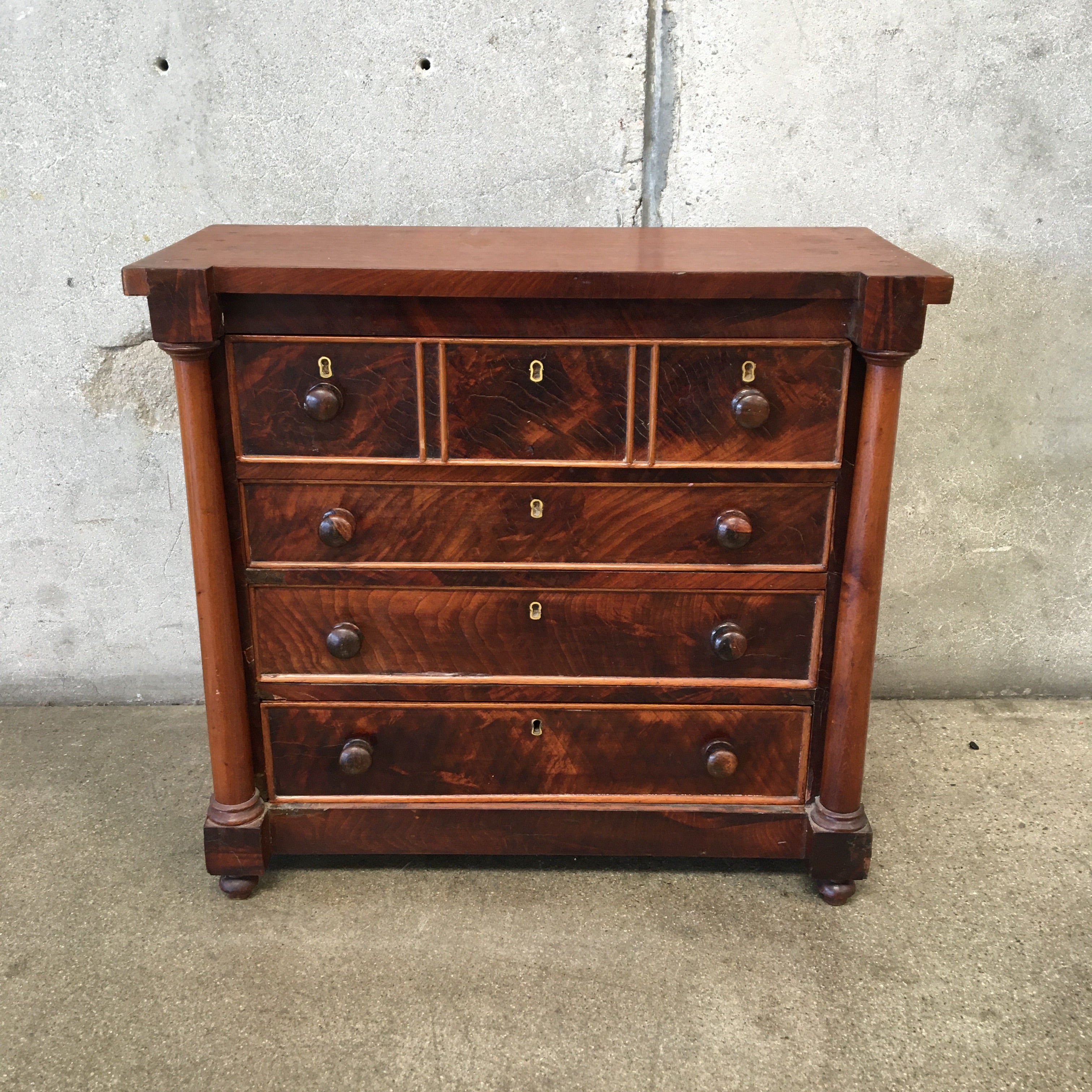 Antique Mahogany Salesman's Sample Dresser Antique Mahogany Salesman's Sample Dresser