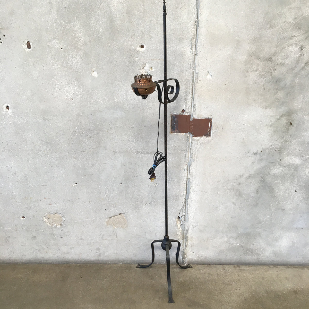 Iron/Copper Monterey Style Floor Lamp