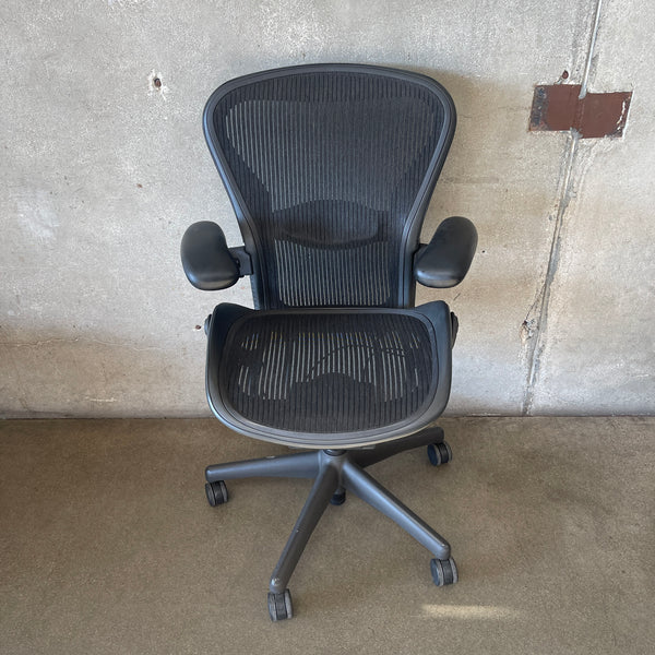 Herman Miller Aeron Chair Size 6 (#3)