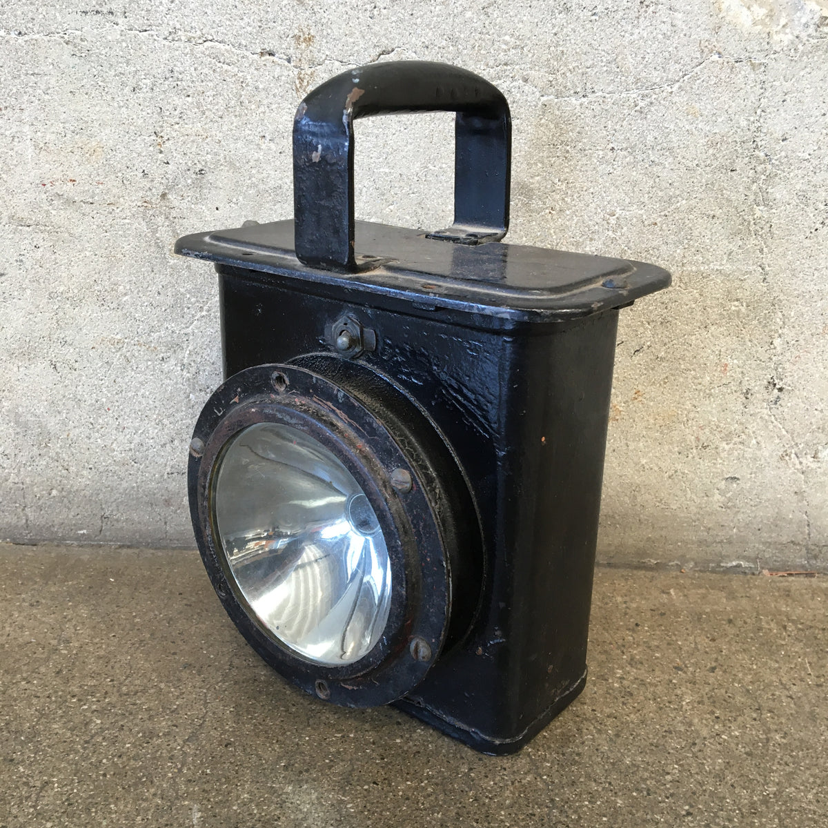 Vintage Signal Black Lantern