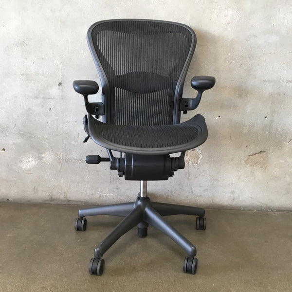 Herman Miller Aeron Chair Size 6 (#5)