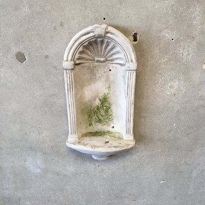 Vintage Concrete Font / Niche