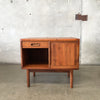 Jack Cartwright for Founders Mid Century Modern Walnut Side Table/Nightside