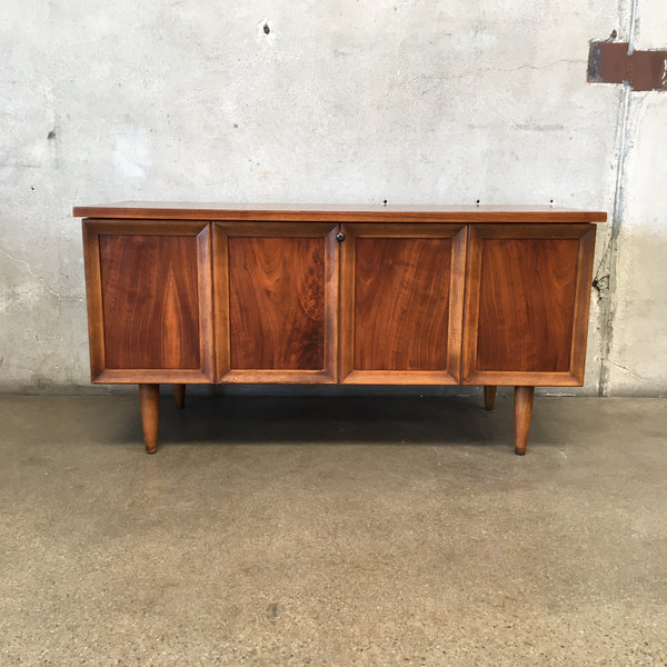 Mid Century Modern Lane Walnut/Cedar Blanket Chest