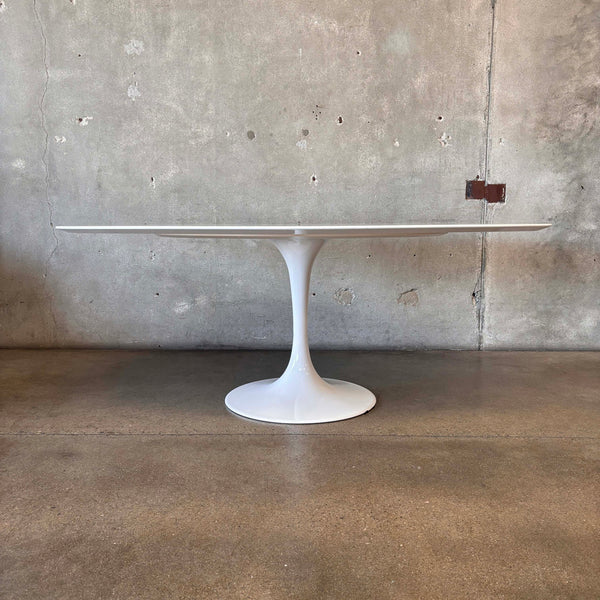 Reproduction Saarinen Tulip Dining Table