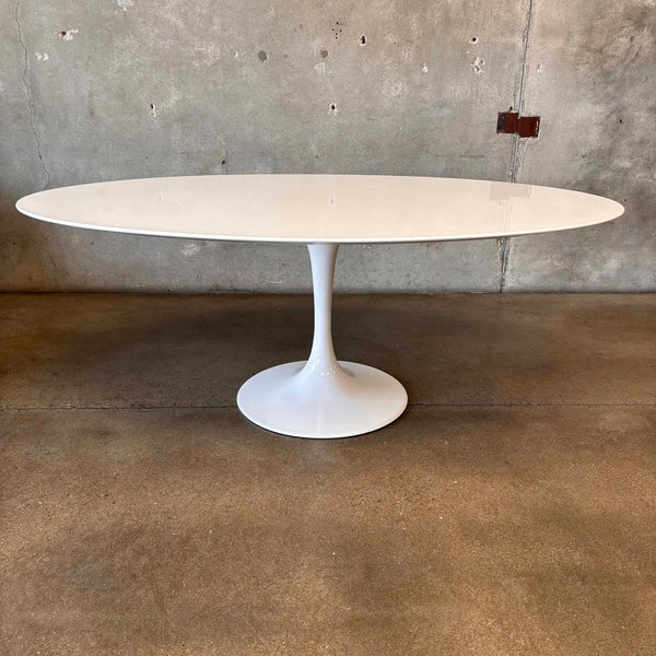 Reproduction Saarinen Tulip Dining Table