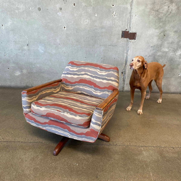 1960s Mid Century Modern Lounge Chair