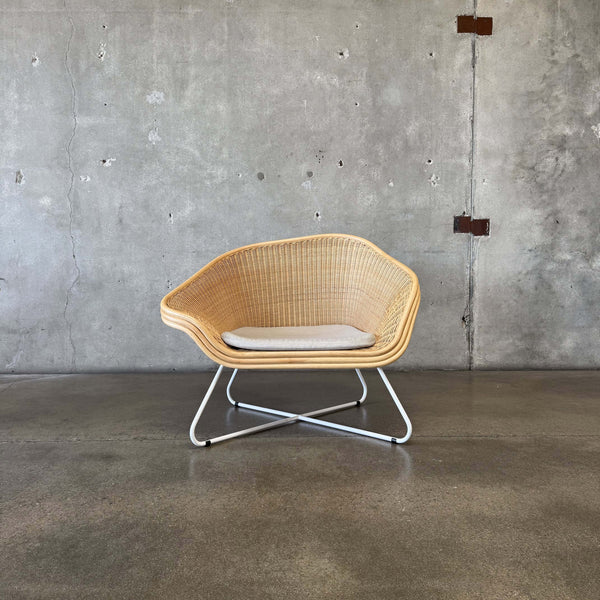 Modern Leyye Lounge Chair