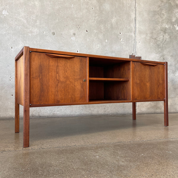 Mid Century Modern Credenza By Jens Risom