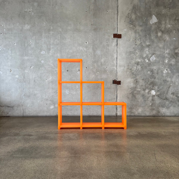 Doron Lachisch Cubitec Modular Shelf