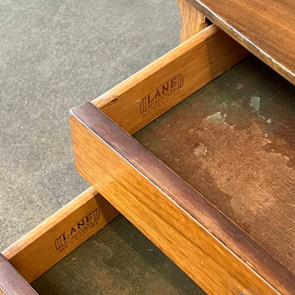 Vintage Mid Century Modern Walnut And Burl Side / End Table By Lane