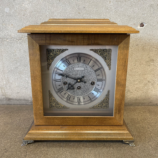 Vintage Bulova Mantel Clock With Key