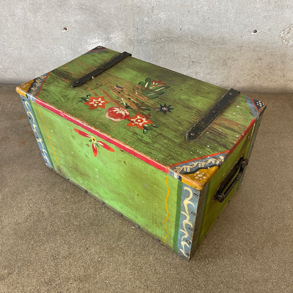 Vintage Monterey Trunk