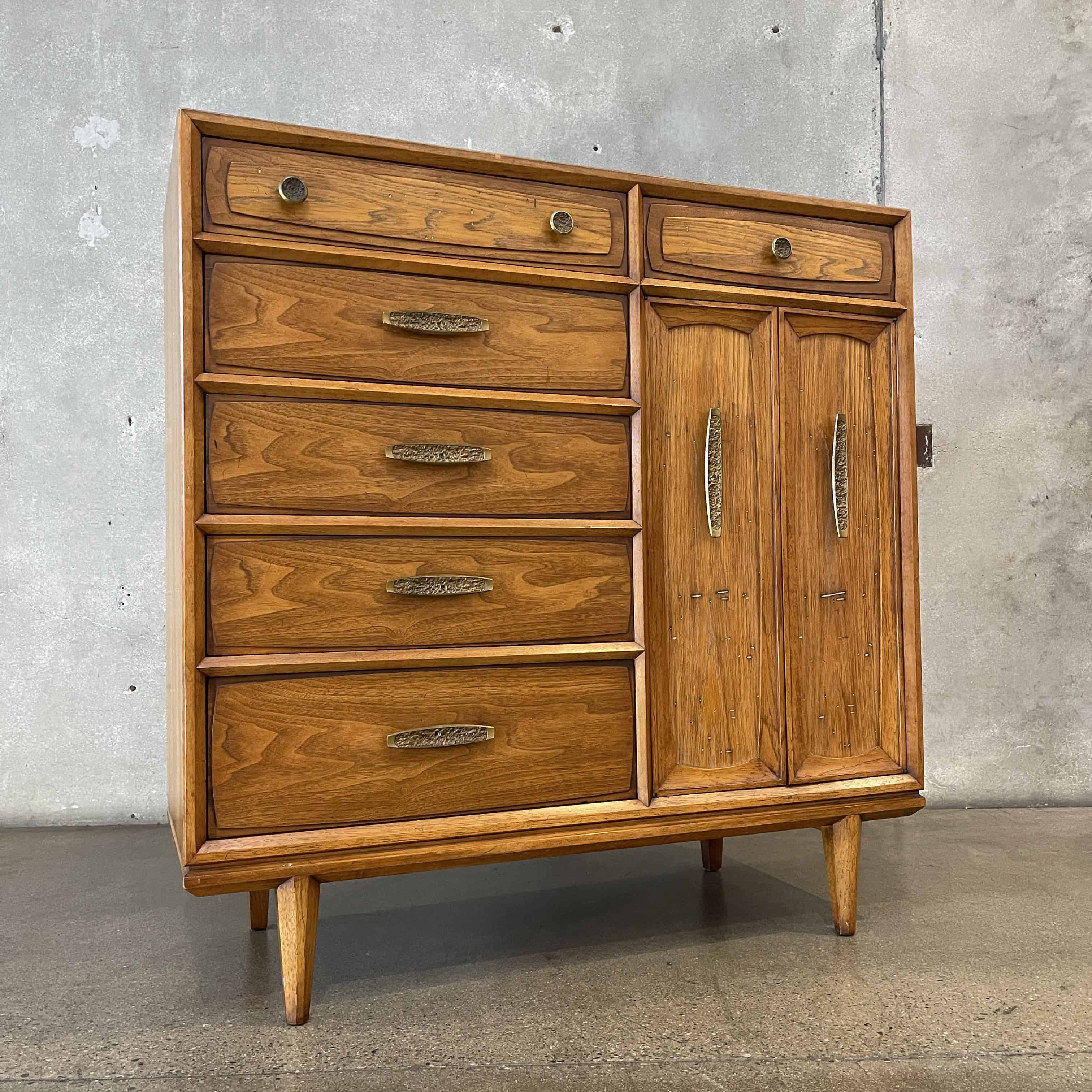 Mid Century Modern Solid Wood Dresser By Heritage Mid Century Modern Solid Wood Dresser By Heritage