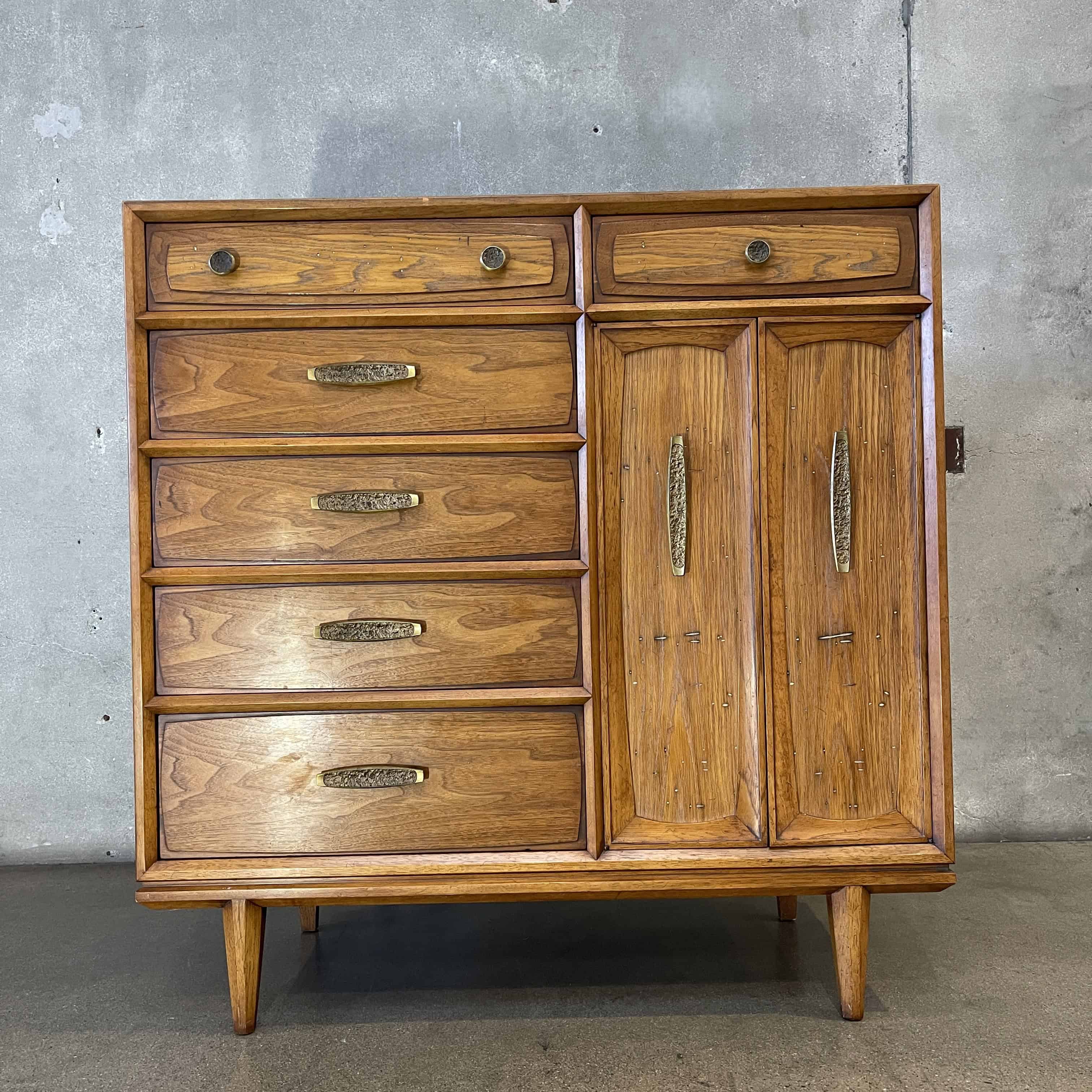 Mid Century Modern Solid Wood Dresser By Heritage Mid Century Modern Solid Wood Dresser By Heritage