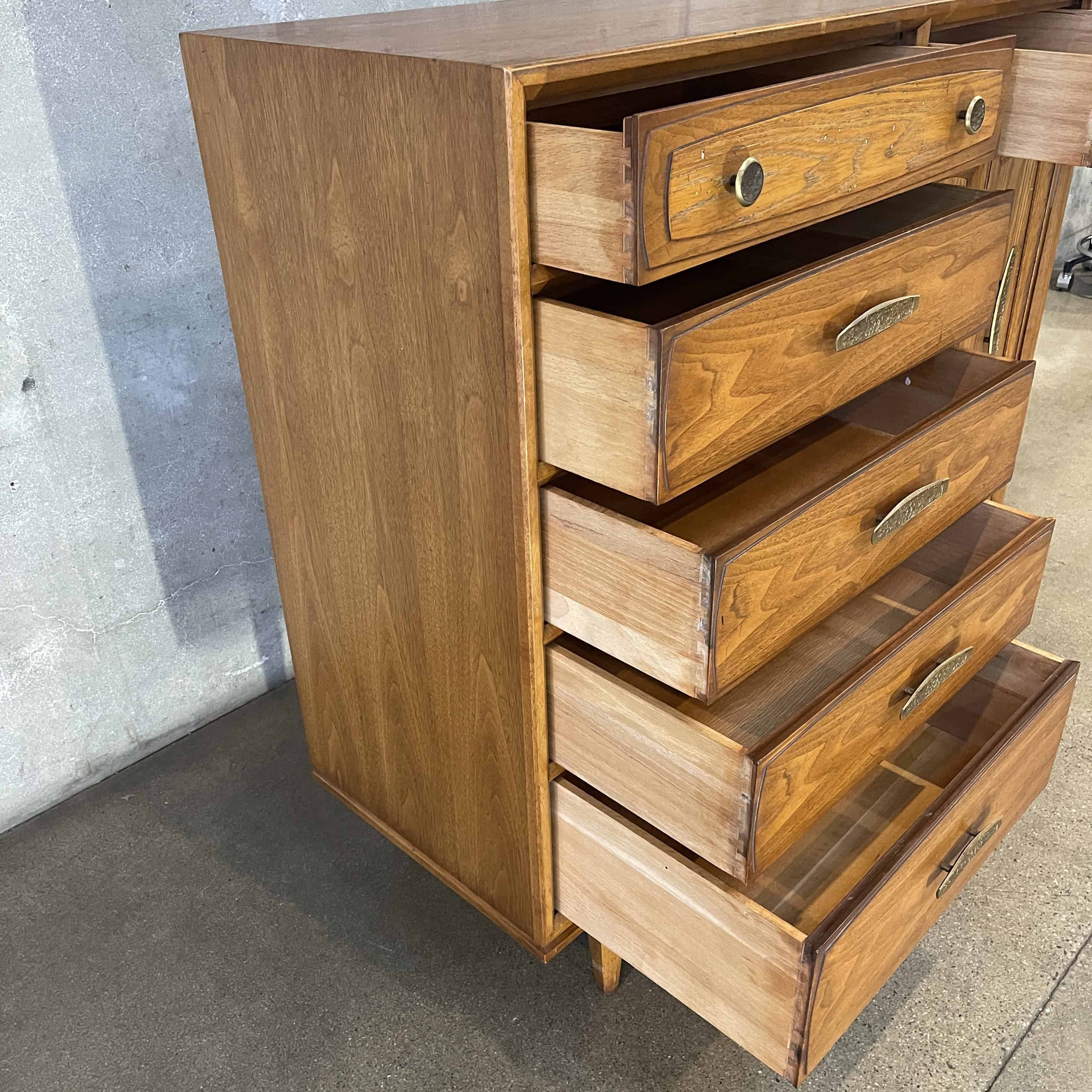Mid Century Modern Solid Wood Dresser By Heritage Mid Century Modern Solid Wood Dresser By Heritage