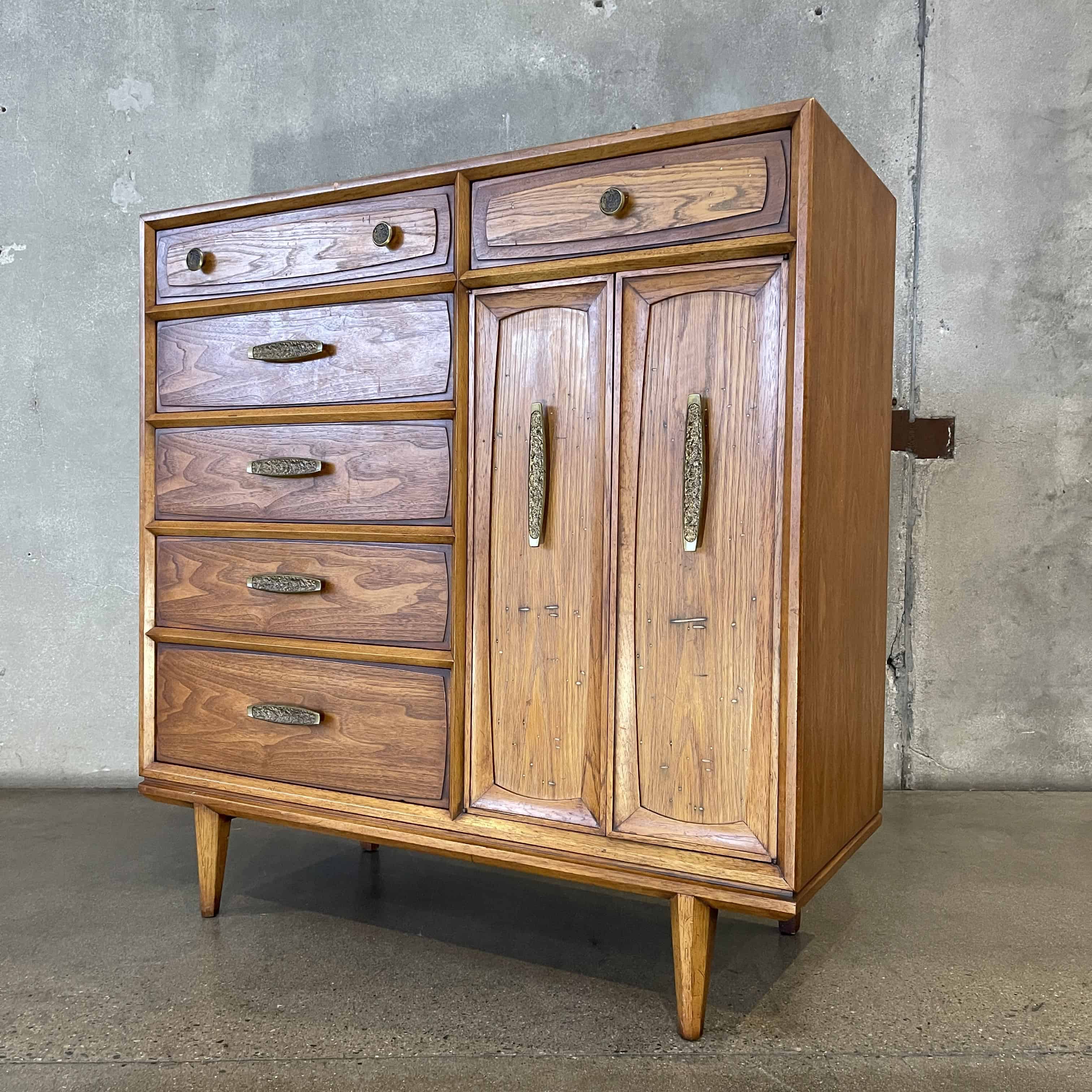 Mid Century Modern Solid Wood Dresser By Heritage Mid Century Modern Solid Wood Dresser By Heritage