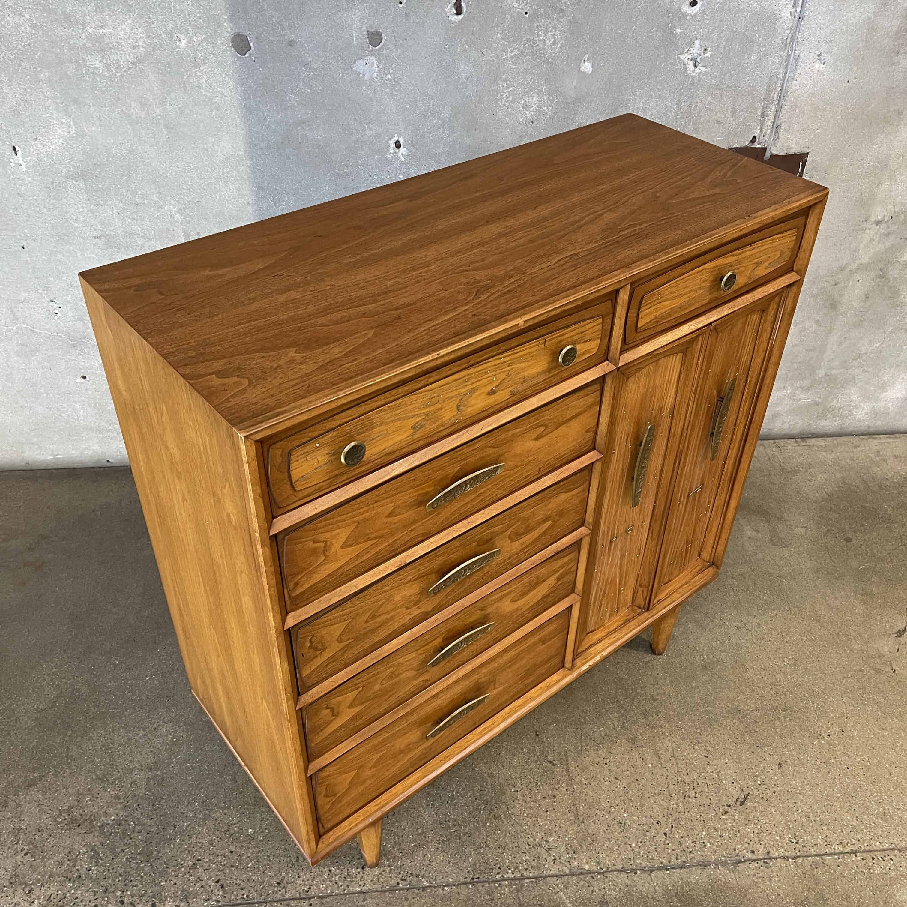 Mid Century Modern Solid Wood Dresser By Heritage Mid Century Modern Solid Wood Dresser By Heritage