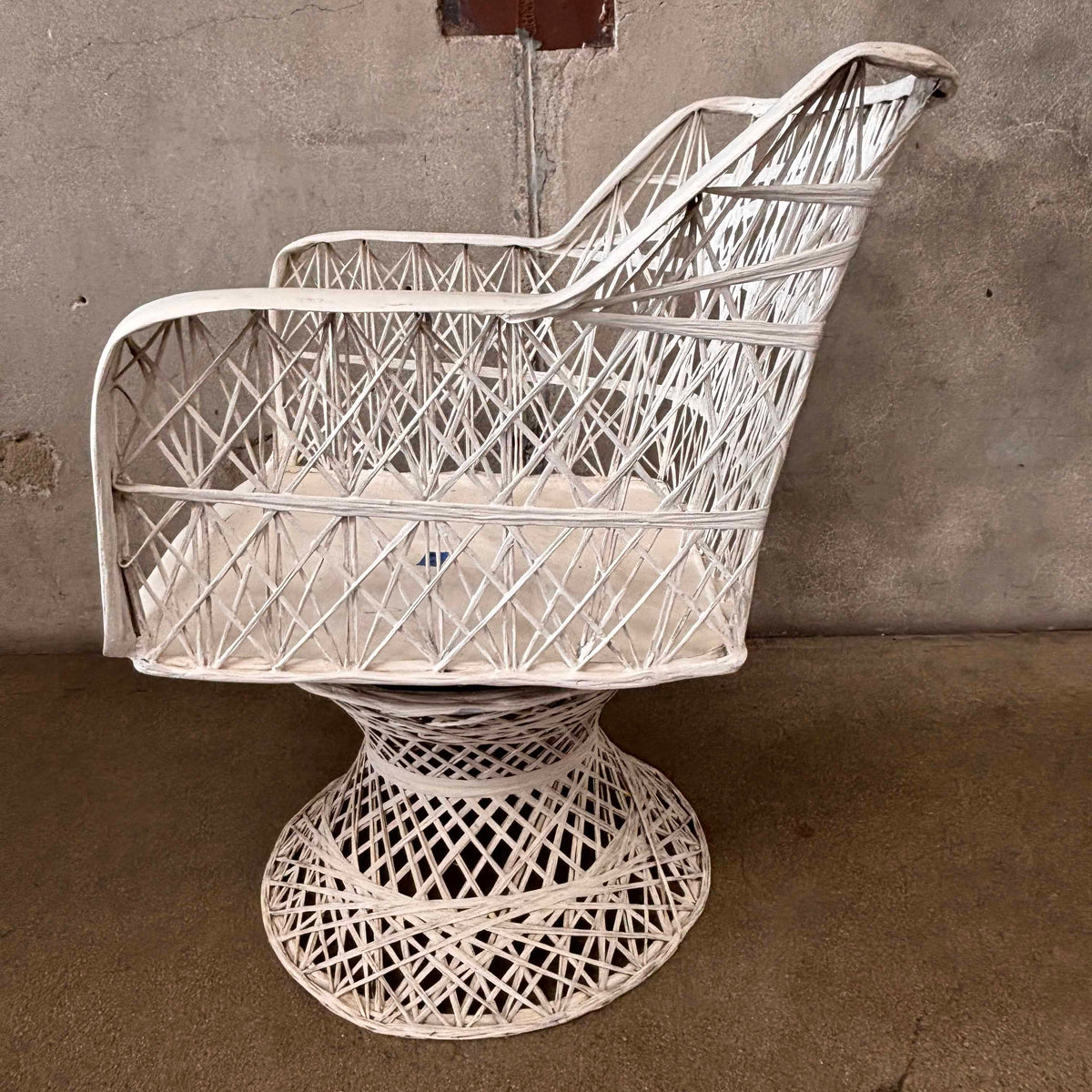 Mid Century Modern Russell Woodard Spun Fiberglass Arm Chair #3
