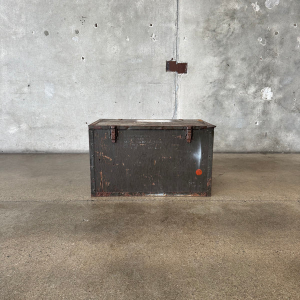 Old Green Trunk