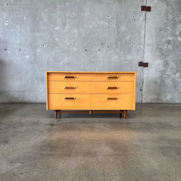 Mid Century Modern 1960's Dresser By American Of Martinsville