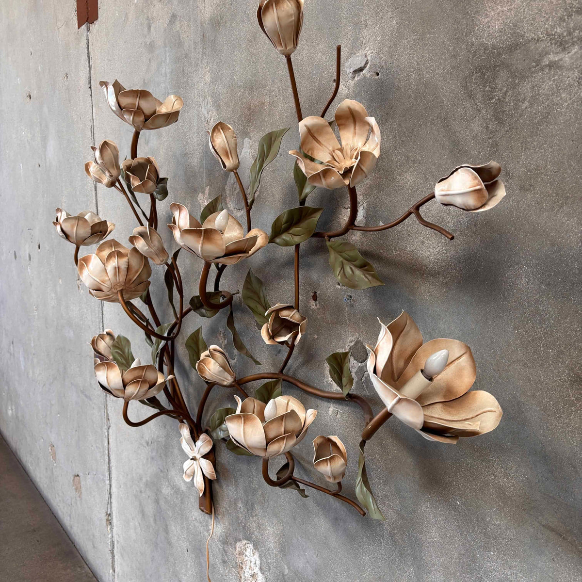 Tole Magnolia Hollywood Regency Wall Light Fixture