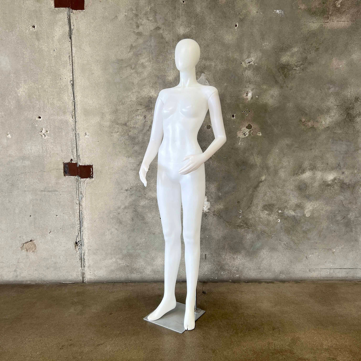 Mannequin With Chrome Stand w/Removeable Magnetic Arms