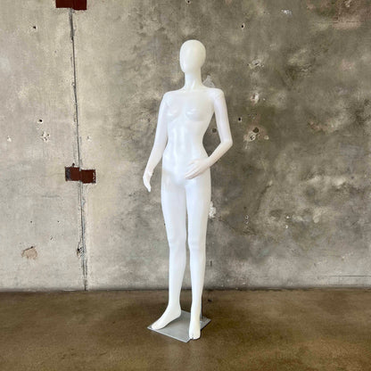 Mannequin With Chrome Stand w/Removeable Magnetic Arms