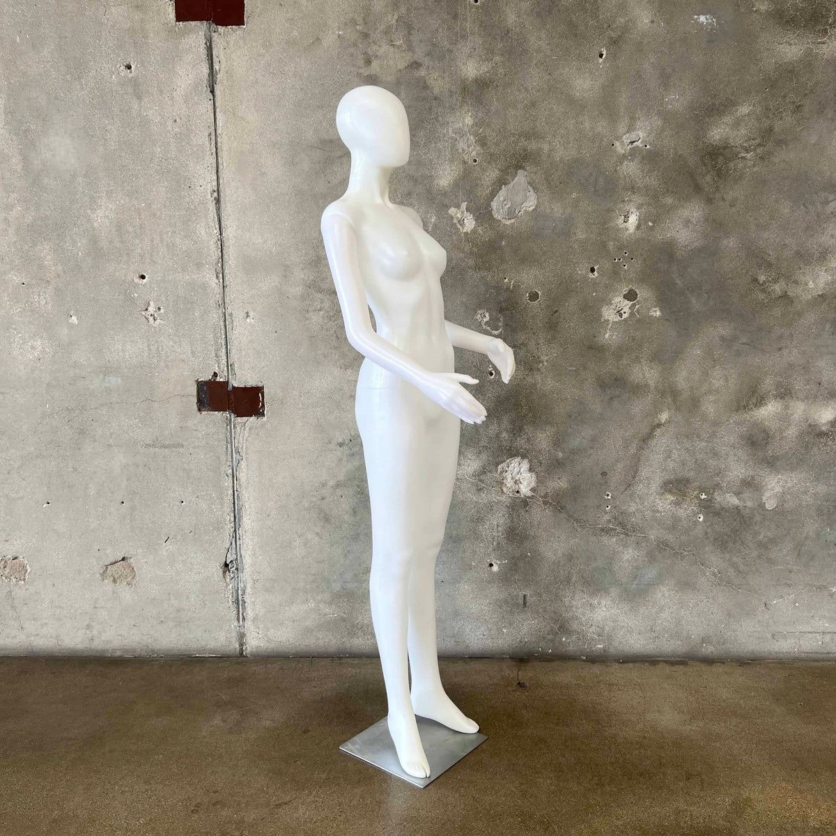 Mannequin With Chrome Stand w/Removeable Magnetic Arms