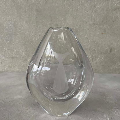 Orrefors Crystal Tear Drop Vase Etched Cat