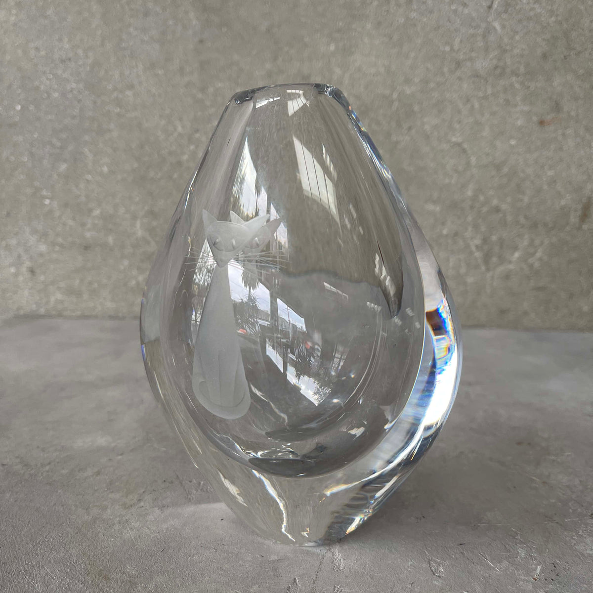 Orrefors Crystal Tear Drop Vase Etched Cat