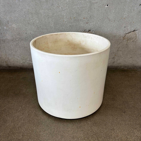White Gainey Pot C-16