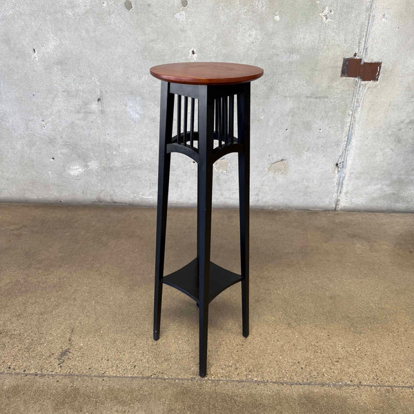 Pedestal Plant Stand