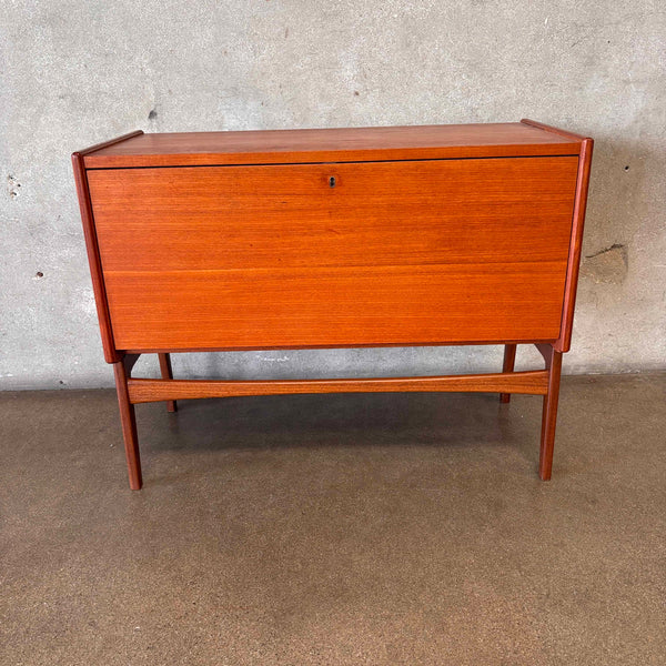 Vintage 1960s Norwegian Teak Record / Cocktail Cabinet With Key & Lock